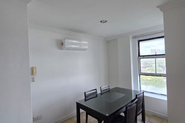 Impiana on the Waterfront