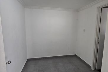 Impiana on the Waterfront