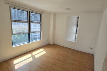 Impiana on the Waterfront