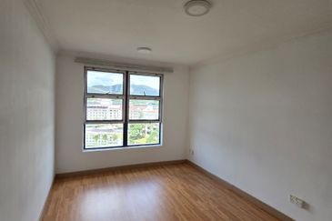 Impiana on the Waterfront