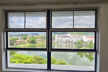 Impiana on the Waterfront