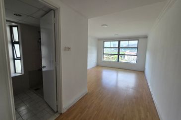 Impiana on the Waterfront