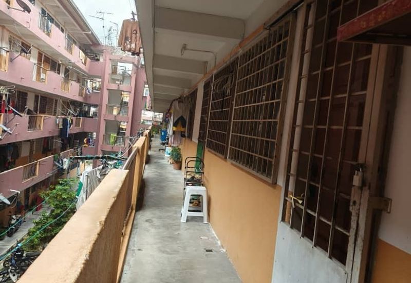 Taman Megah Cheras Apartment