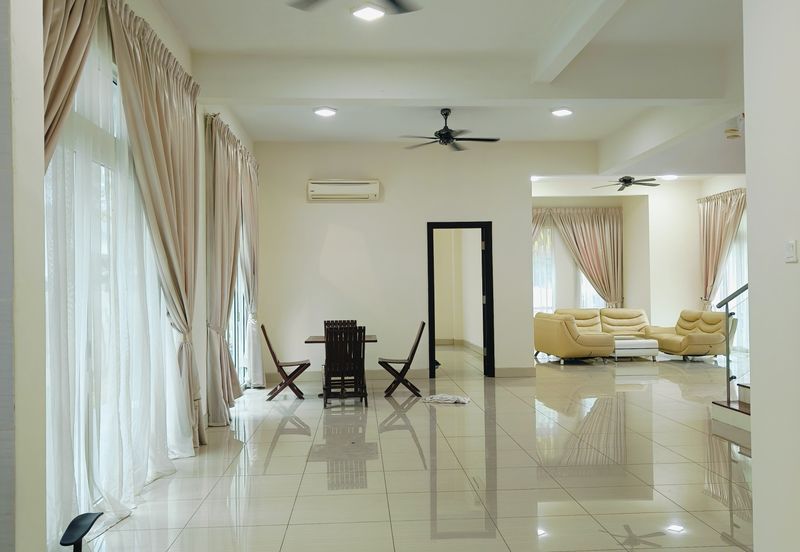 Villa Heights @ Equine Park