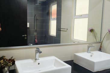 Villa Heights @ Equine Park