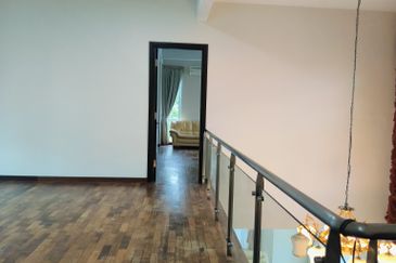 Villa Heights @ Equine Park