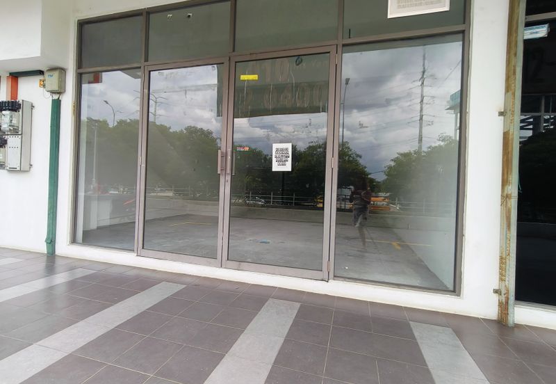 Dagang Cahaya Avenue