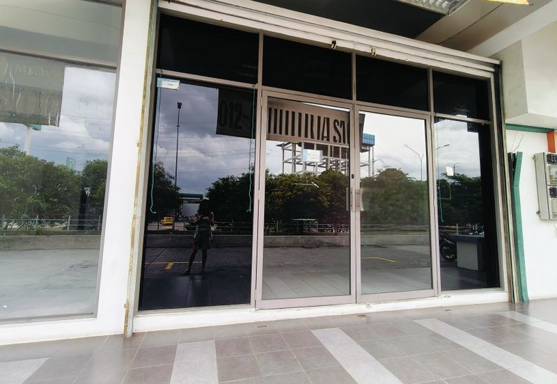 Dagang Cahaya Avenue