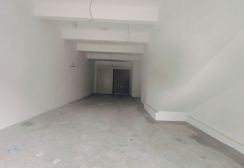 Dagang Cahaya Avenue