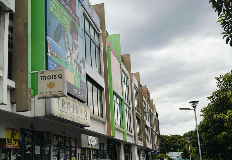 Dagang Cahaya Avenue