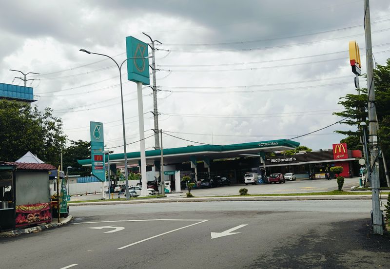 Dagang Cahaya Avenue