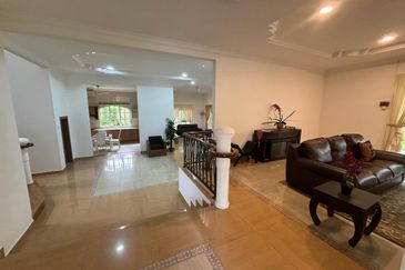 IOI Beverly Row @ IOI Resort City