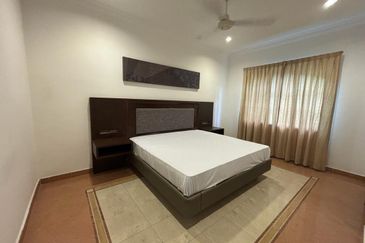 IOI Beverly Row @ IOI Resort City