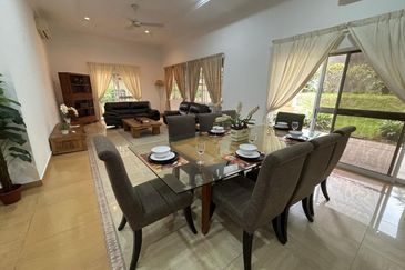 IOI Beverly Row @ IOI Resort City