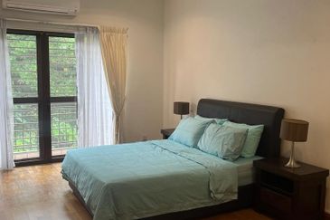 IOI Beverly Row @ IOI Resort City