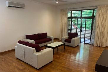 IOI Beverly Row @ IOI Resort City