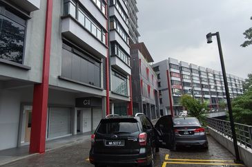 Centre Point Medan Connaught