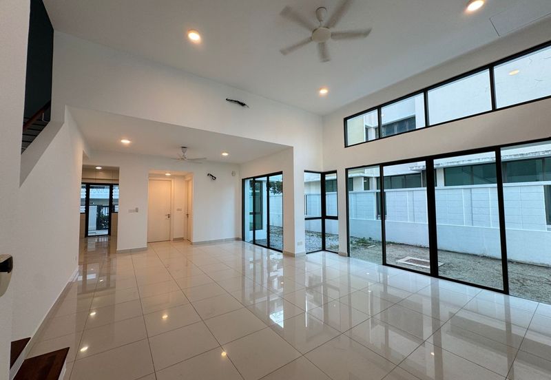 Villa 33, Bukit Manda'rina