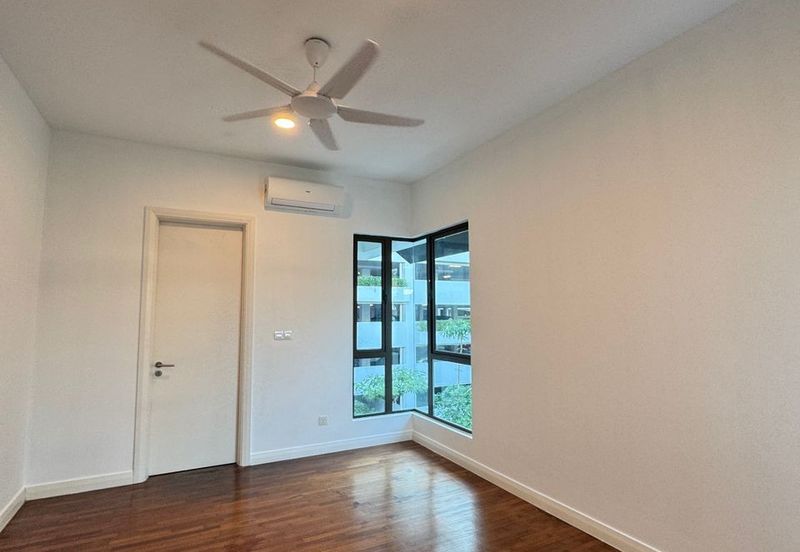 Villa 33, Bukit Manda'rina