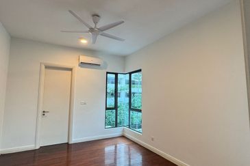 Villa 33, Bukit Manda'rina