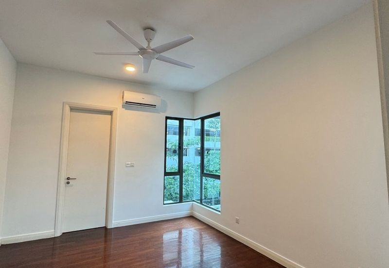 Villa 33, Bukit Manda'rina