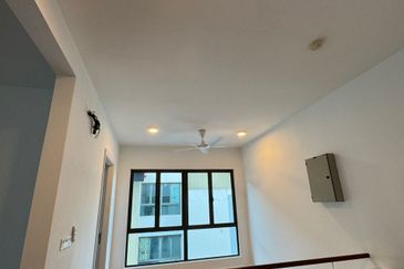 Villa 33, Bukit Manda'rina