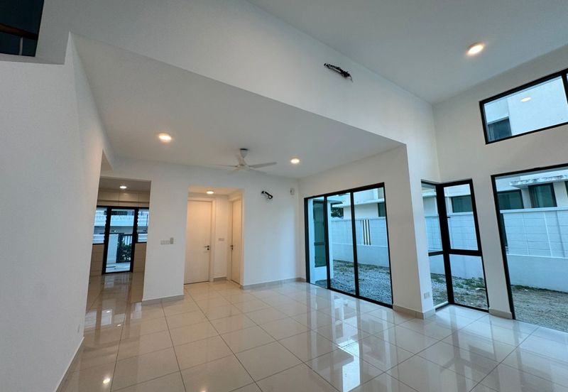 Villa 33, Bukit Manda'rina