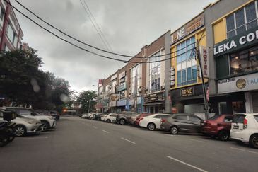 Taman Ampang Hilir,Excella , Ampang Putra Sulaiman  55100 Kuala Lumpur.*