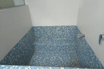 Jalan Puncak Perdana 