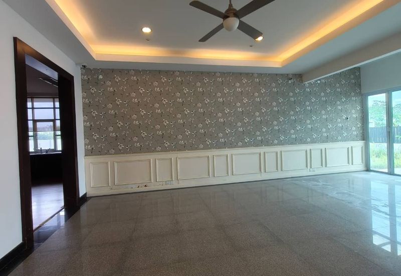 Jalan Puncak Perdana 