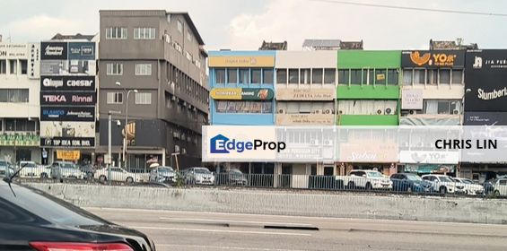 Taman Connaught, Cheras, same road with  Bank UC Square next to  International school UCSI, Kuala Lumpur, Cheras