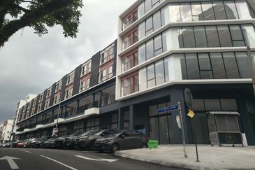 Taman Connaught (Taman Sri Cendikia)