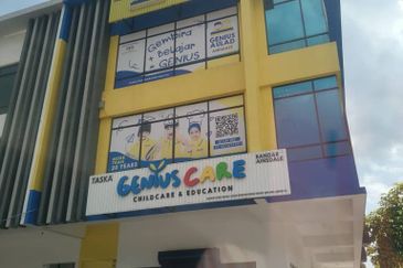 Anika @ Bandar Ainsdale