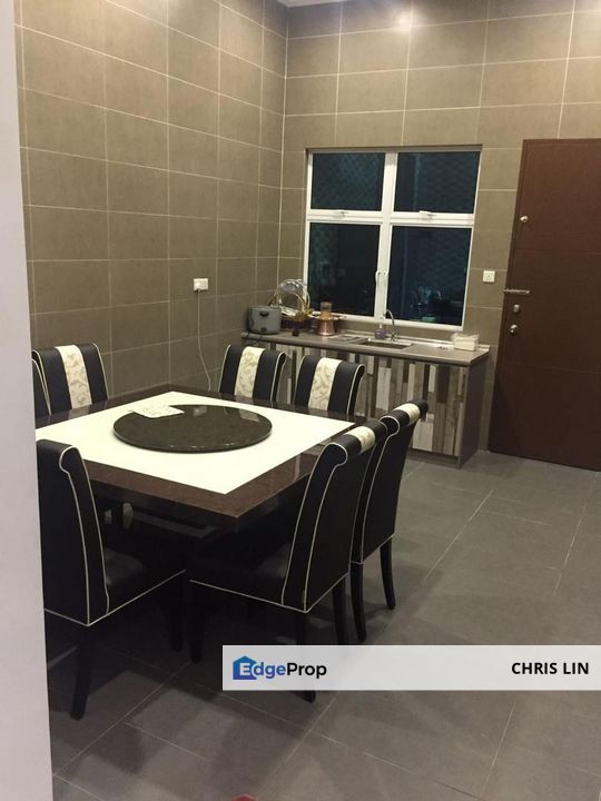 Avenue 4 Lake Valley , Bandar Tun Hussein Onn, Cheras
3 storey Semi-D, Selangor, Cheras
