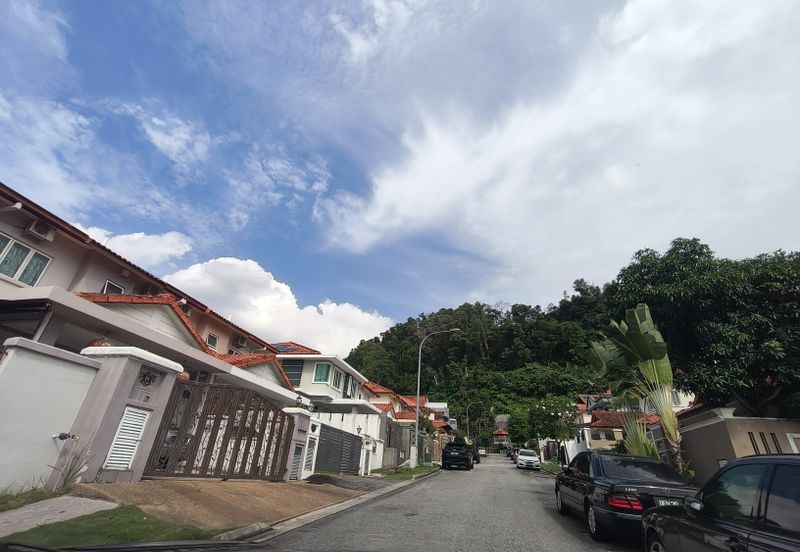 Pinggiran Bukit Segar 3