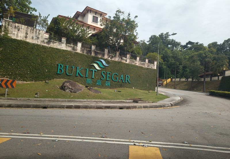 Pinggiran Bukit Segar 3