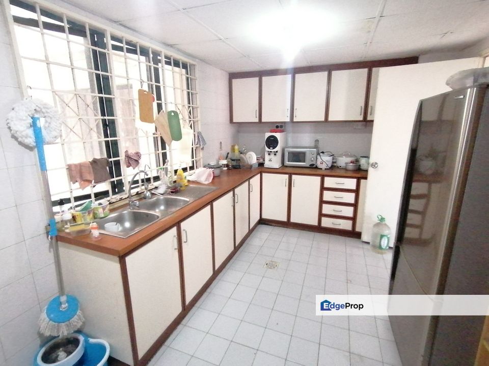 Penthouse unit with 4 parking lot, Kuala Lumpur, Taman Tun Dr Ismail