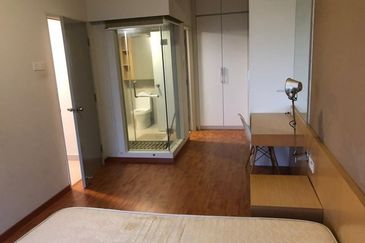 Kiara East Suite DEX