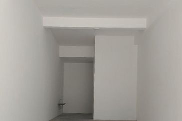 UC Square Taman Connaught