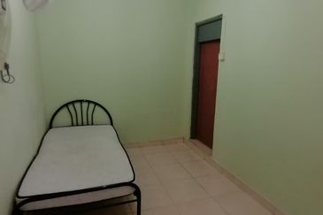 1 Storey Semi-D house for Rent Seksyen 3 Petaling Jaya