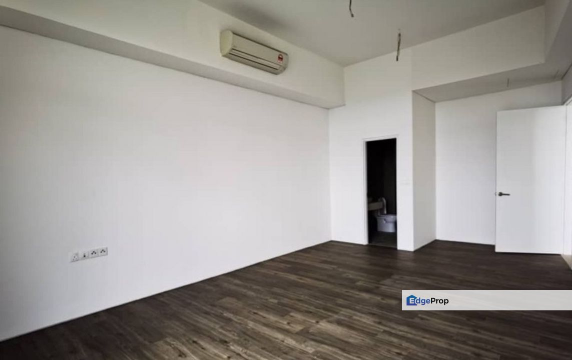 New unit Well Kept Easy Access, Selangor, Puchong South