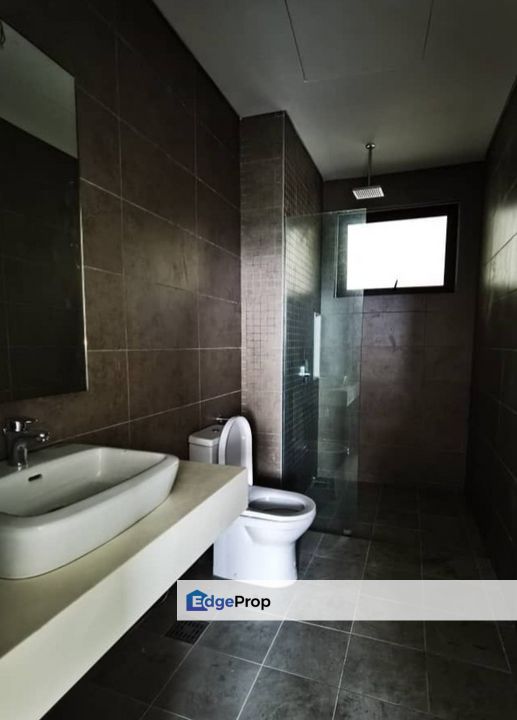 New unit Well Kept Easy Access, Selangor, Puchong South