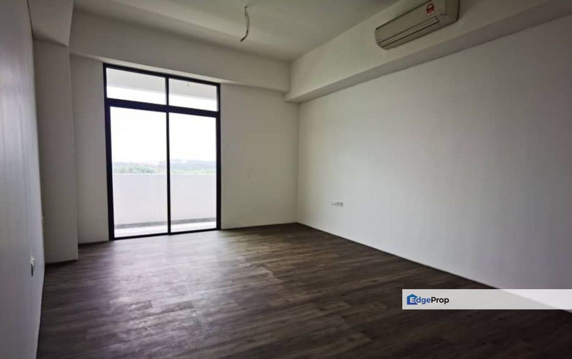 New unit Well Kept Easy Access, Selangor, Puchong South