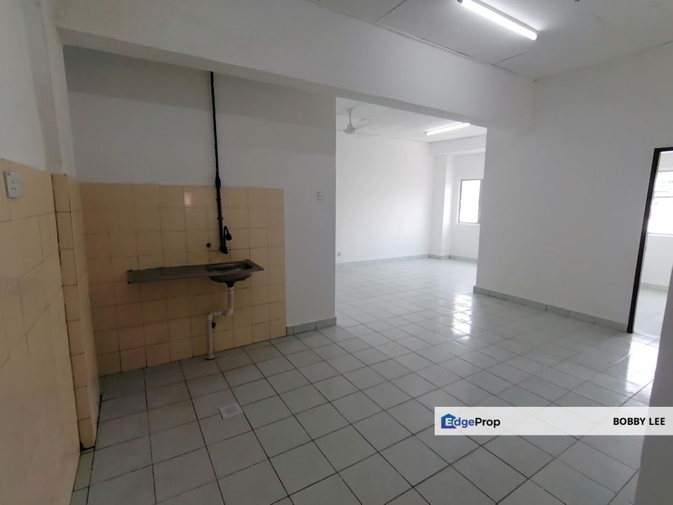 Serdang Perdana Shop Apartment Sri Kembangan, Selangor, Seri Kembangan