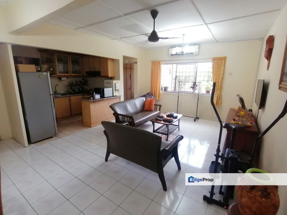 Saujana Apartment Damansara Damai Renovated 1 parking lot, Selangor, Damansara Damai