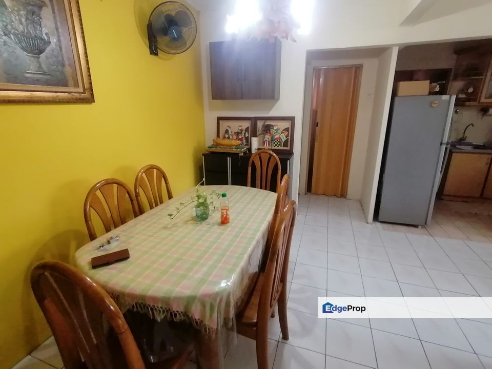 Saujana Apartment Damansara Damai Renovated 1 parking lot, Selangor, Damansara Damai