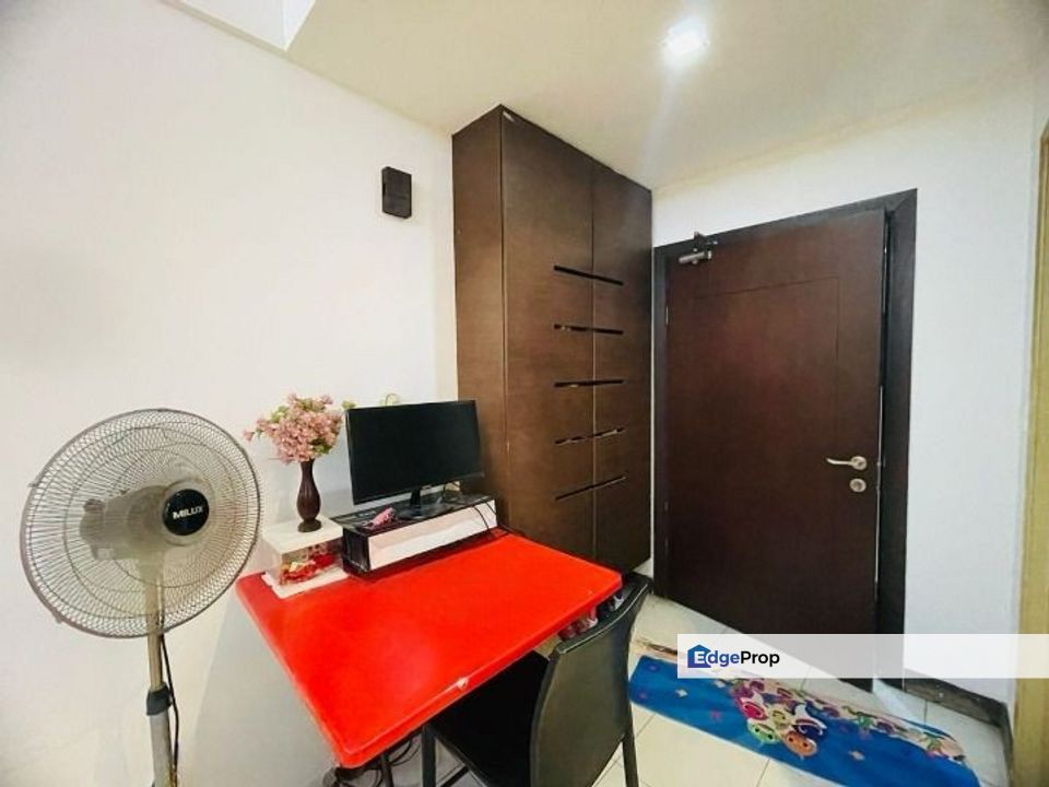 Diamond Residences Renovated Big unit Fully Furnish , Kuala Lumpur, Setapak