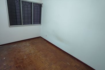 KEP apartment, Kucai Lama, KL