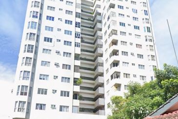 Awana Puri Condominiums