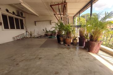 Happy Garden (Taman Gembira)